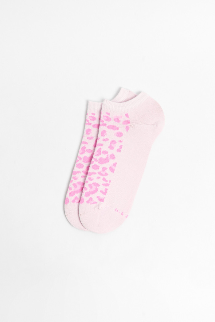 Medias unicolores tobilleras con diseño de animal print