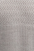Suéter unicolor tejido cuello redondo con detalles de texturas
