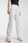 Jean ancho 90´S blanco súper tiro alto con botas amplias y 5 bolsillos
