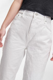 Jean ancho 90´S blanco súper tiro alto con botas amplias y 5 bolsillos