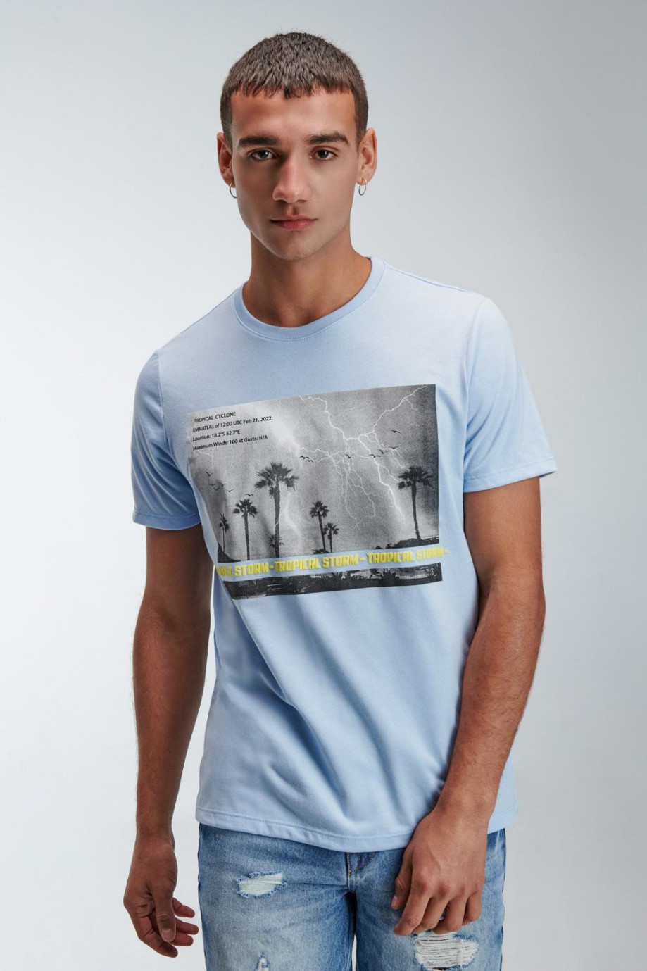 Camiseta azul clara manga corta con estampado de playa