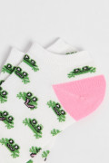 Medias unicolores tobilleras con diseños de ranas verdes y contrastes