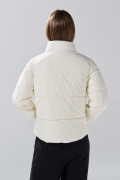 Chaqueta acolchada crop unicolor con cuello alto