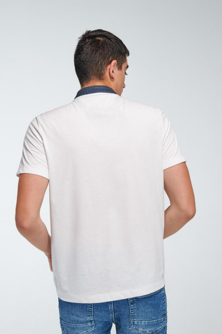 Camiseta Polo unicolor con cuello neru