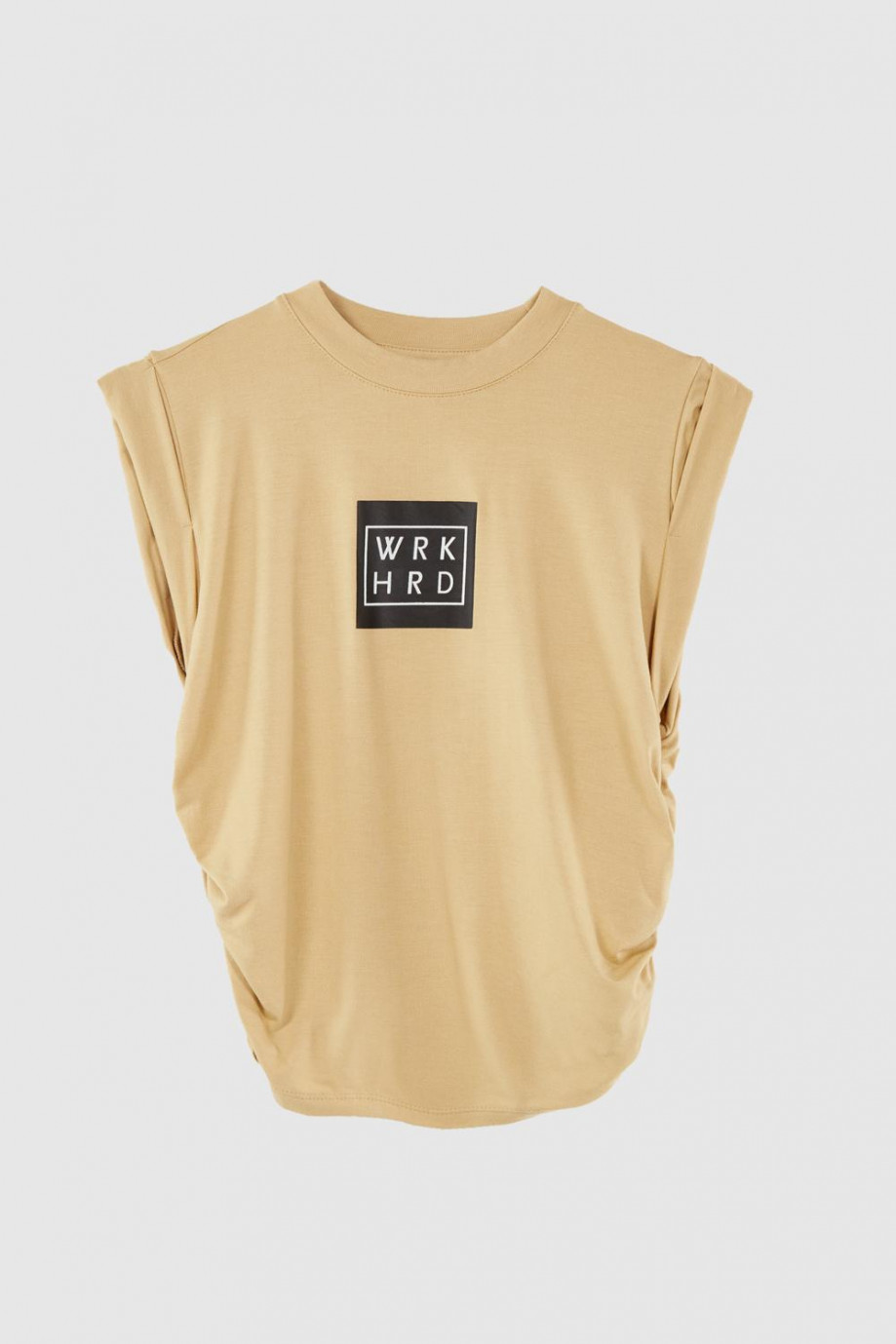 Camiseta croptop, cuello alto con elástico en costados y estampado en frente
