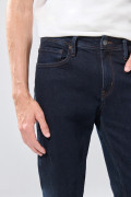 Jean slim infaltables azul intenso con tiro bajo
