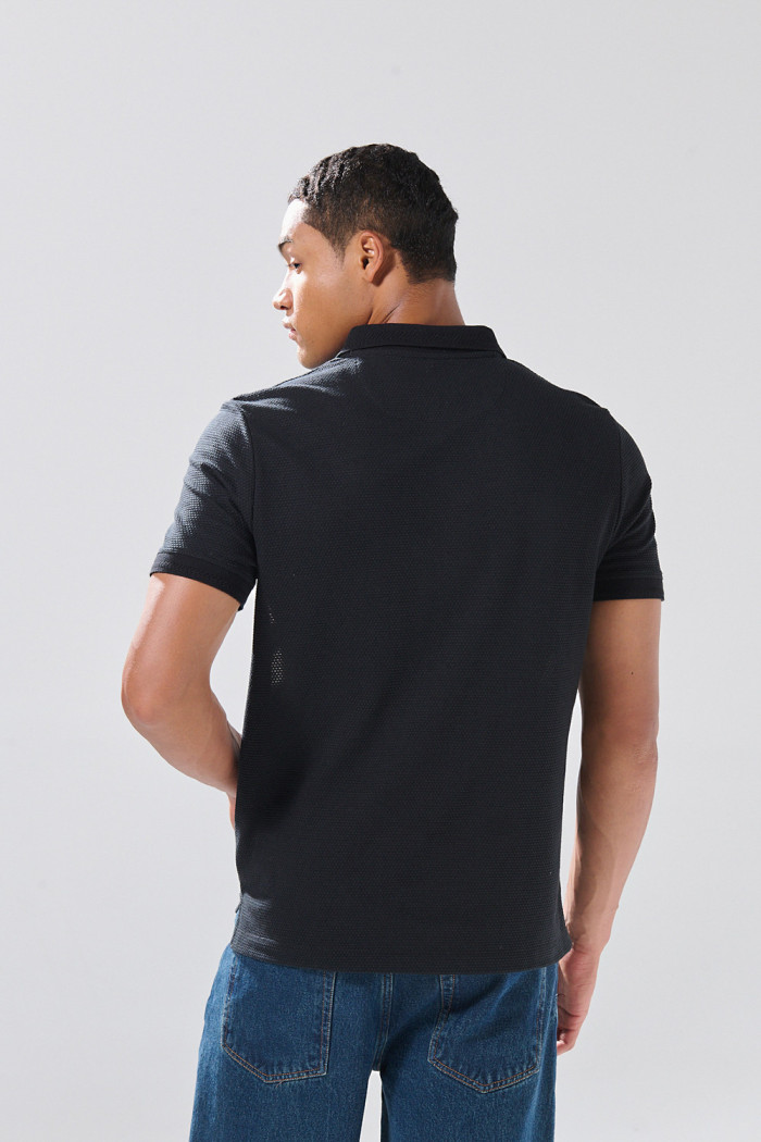 Camiseta polo unicolor de Boho Club con texturas y franjas
