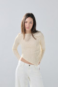Blusa manga larga unicolor de Boho Club con borde asimétrico
