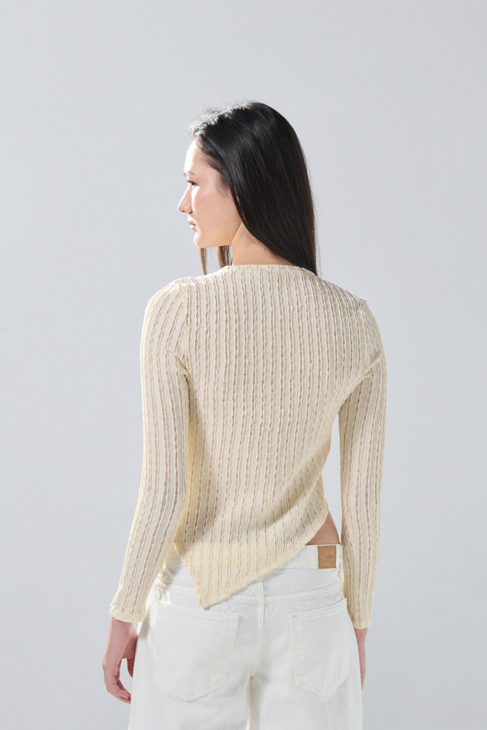Blusa manga larga unicolor de Boho Club con borde asimétrico
