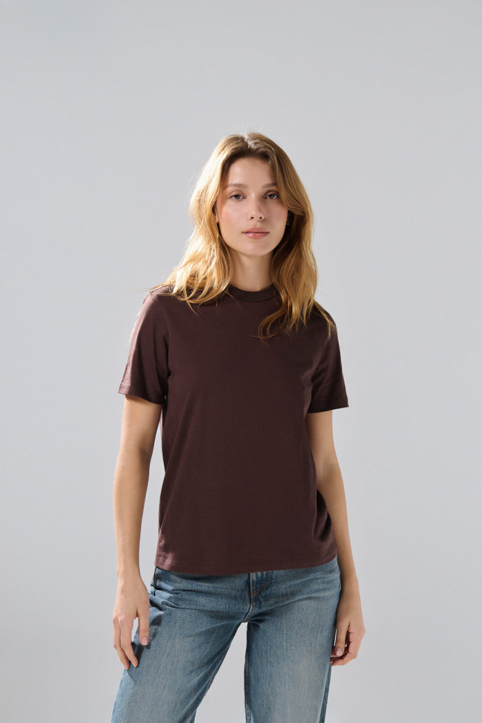 Camiseta infaltables en algodón unicolor con manga corta

