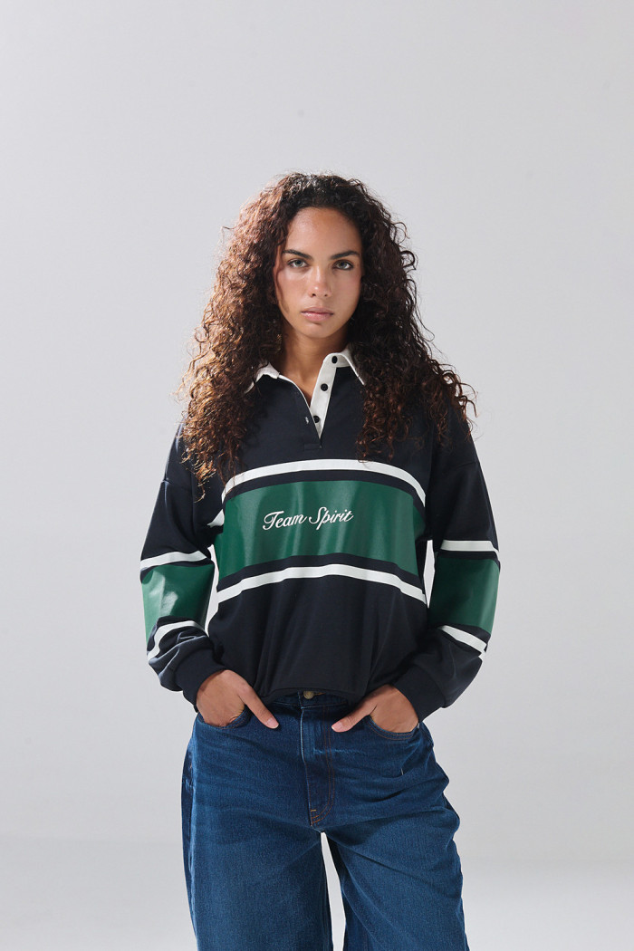 Buzo cuello polo azul intenso con arte college oversize
