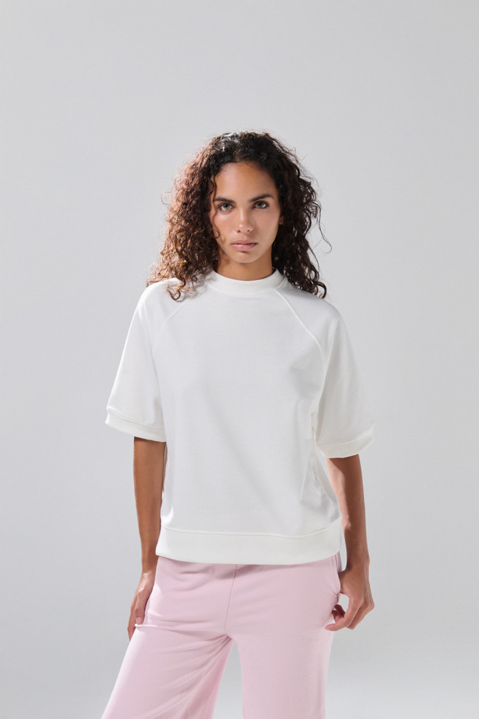 Camiseta manga ranglan corta unicolor oversize
