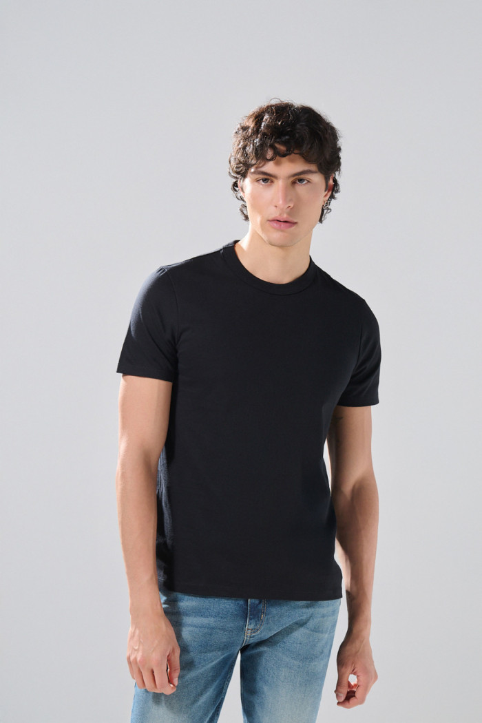 Camiseta cuello redondo infaltables unicolor en algodón
