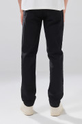 Jean infaltables slim negro con botón y tiro bajo
