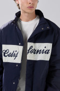 Chaqueta unicolor acolchada college con cuello alto