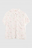 Blusa manga corta unicolor con figuras estampadas