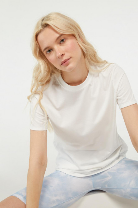 Camiseta crema claro manga corta con estampado en frente