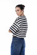 Camiseta oversize crop top crema a rayas de Félix el Gato
