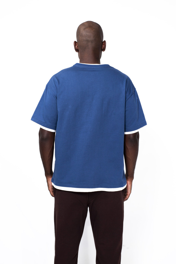 Camiseta oversize con contrastes y manga corta unicolor
