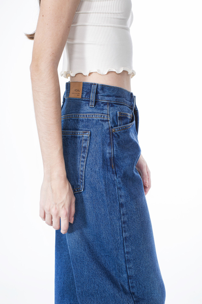 Jean bota ancha baggy infaltables azul oscuro con tiro medio
