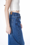 Jean bota ancha baggy infaltables azul oscuro con tiro medio
