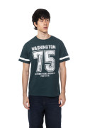 Camiseta verde cuello redondo college con franjas blancas
