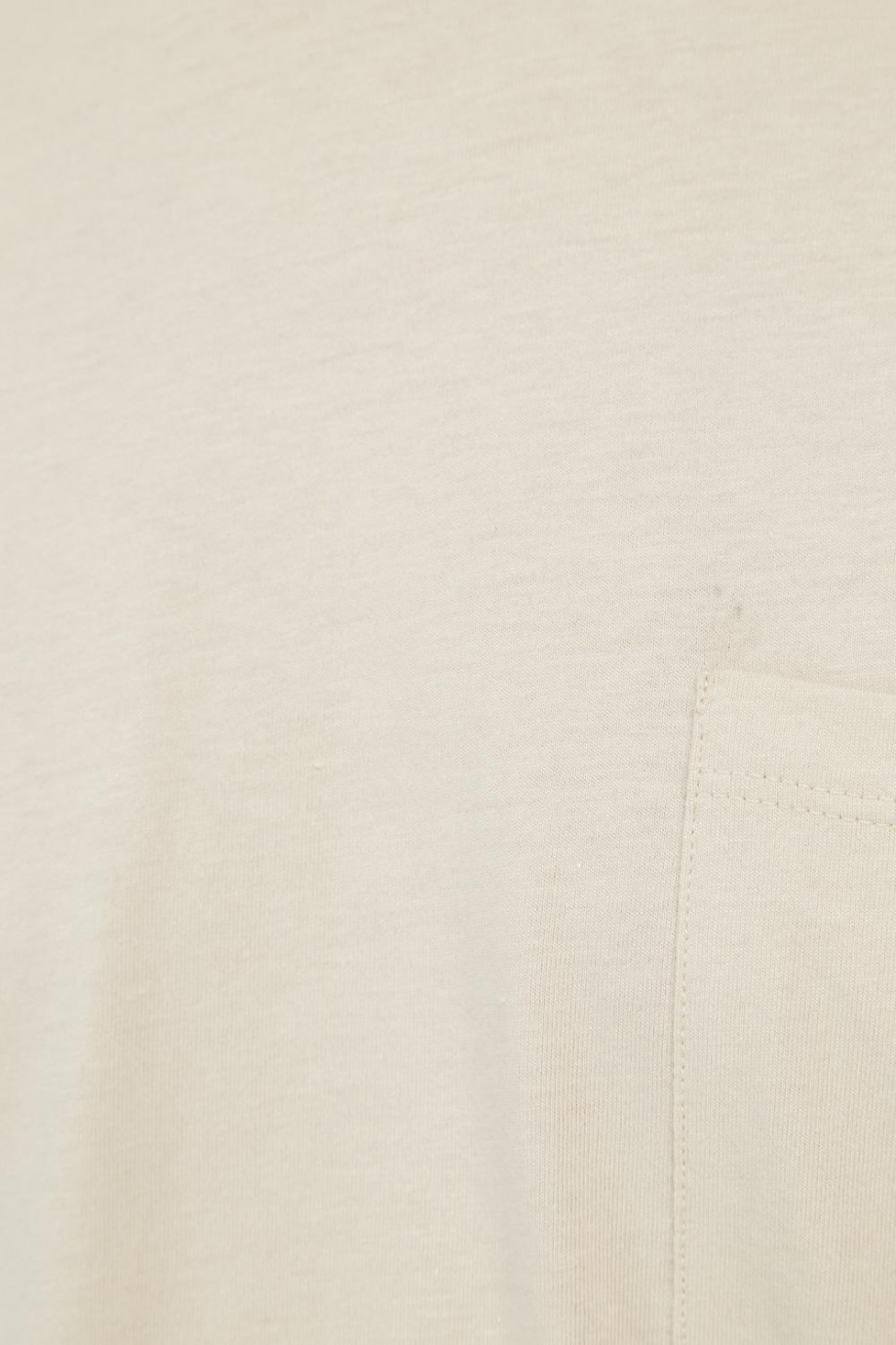 Camiseta unicolor manga corta con bolsillo de parche en frente