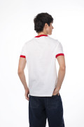 Camiseta manga corta crema con contrastes rojos
