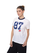 Camiseta crema clara college con cuello redondo azul
