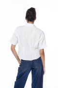 Blusa crop unicolor con cuello camisero y manga 3/4
