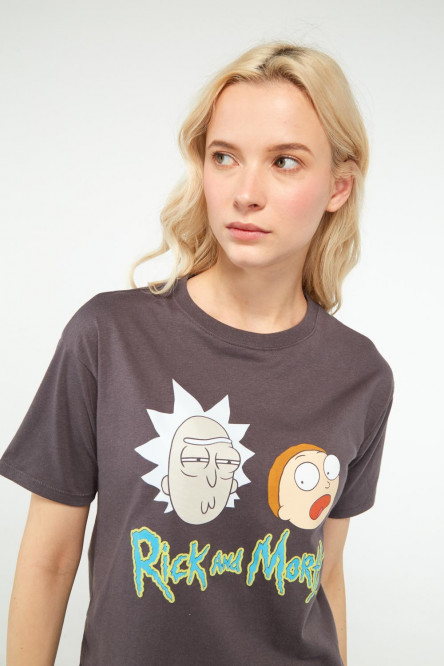 Camiseta gris intenso manga corta con estampado de Rick & Morty