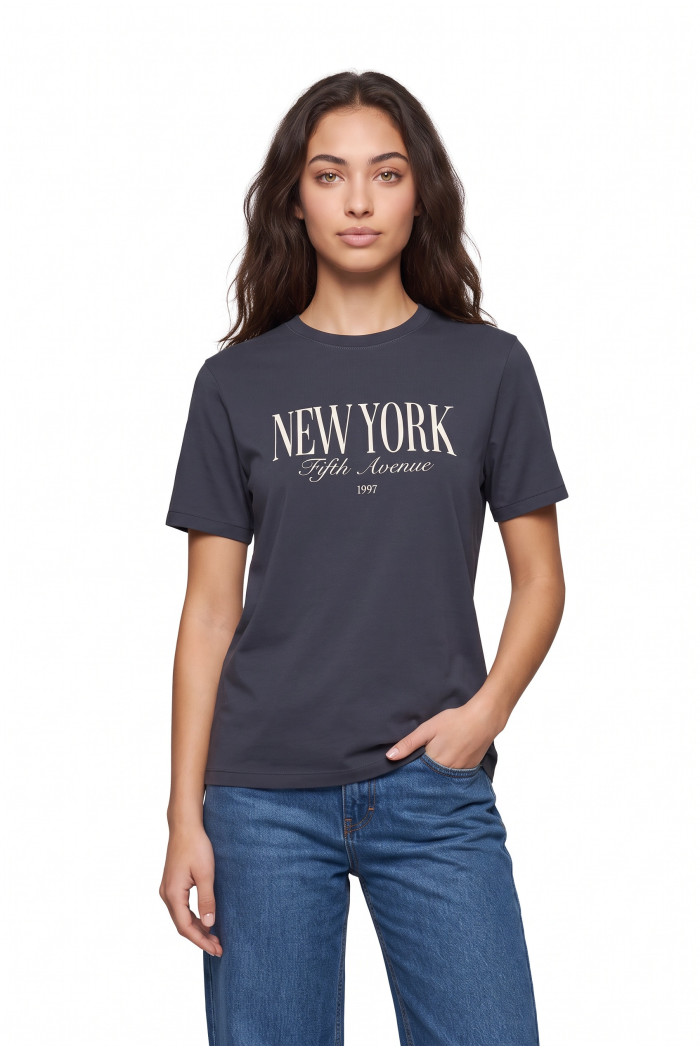 Camiseta cuello redondo en algodón azul con arte college
