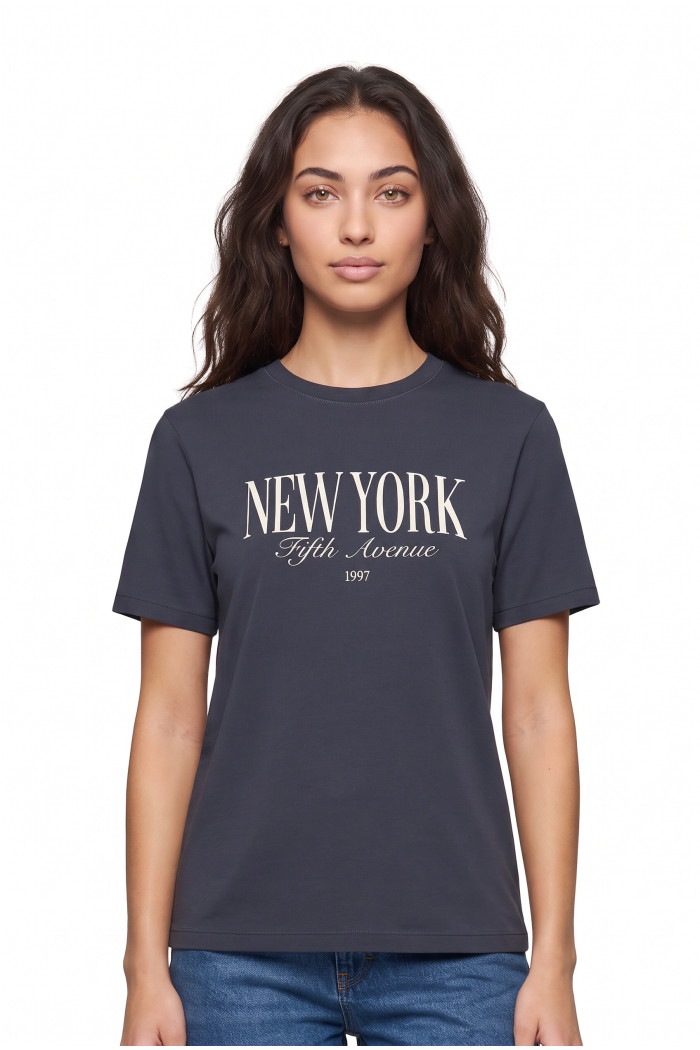 Camiseta cuello redondo en algodón azul con arte college
