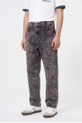 Jean loose gris oscuro con diseños y tiro bajo
