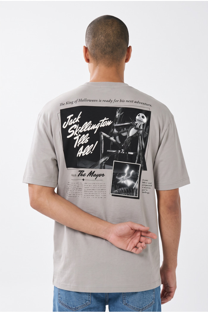 Camiseta de Nightmare Before Christmas gris cuello redondo
