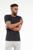 Camiseta manga corta negra con estampado en la espalda