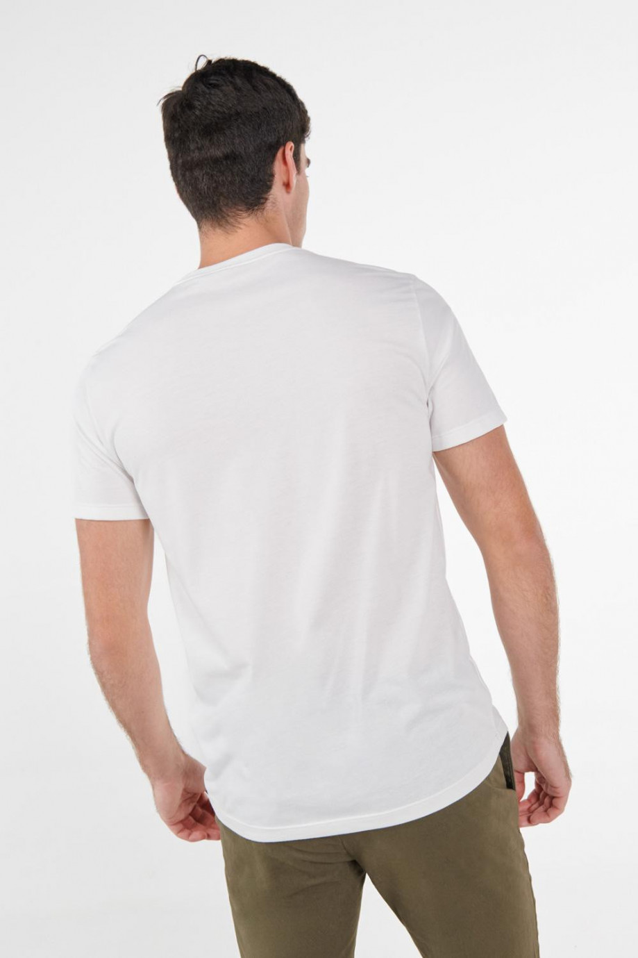 Camiseta crema clara con estampado deportivo y manga corta
