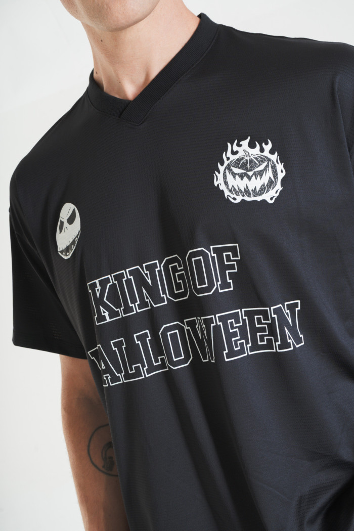 Camiseta cuello V negra de Nightmare Before Christmas
