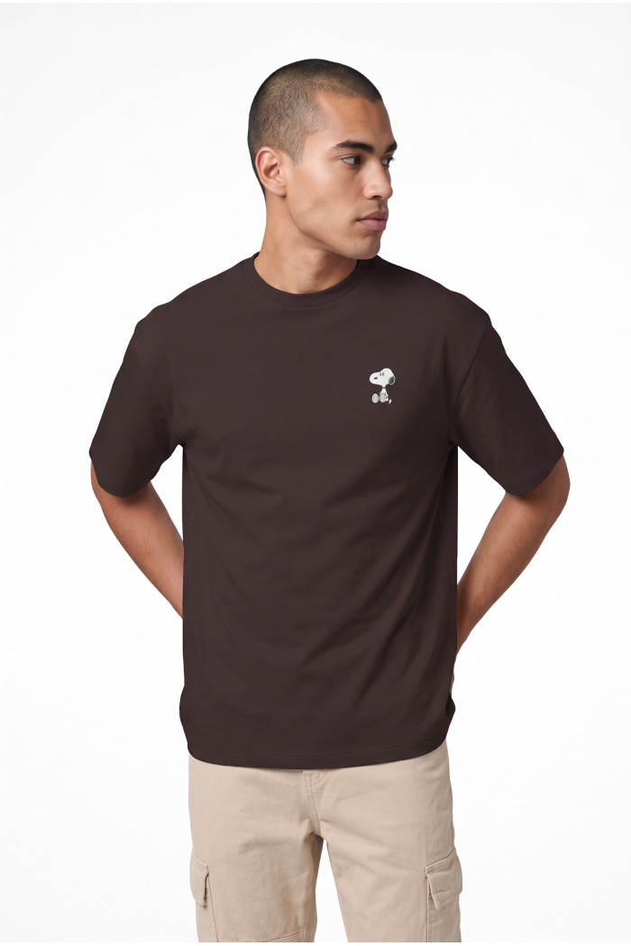Camiseta café manga corta con diseños de Snoopy
