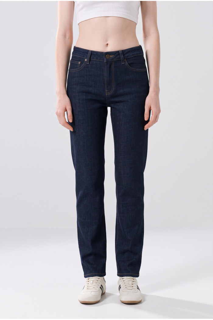 Jean straight leg infaltables azul intenso con cremallera

