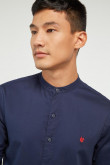 Camisa cuello nerú unicolor manga larga