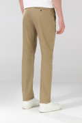 Pantalón tiro medio unicolor slim en dril con bolsillos