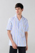 Camisa unicolor a rayas con manga corta y cuello resort