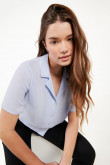 Blusa cuello resort azul claro manga corta