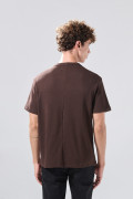 Camiseta manga corta unicolor con finas texturas
