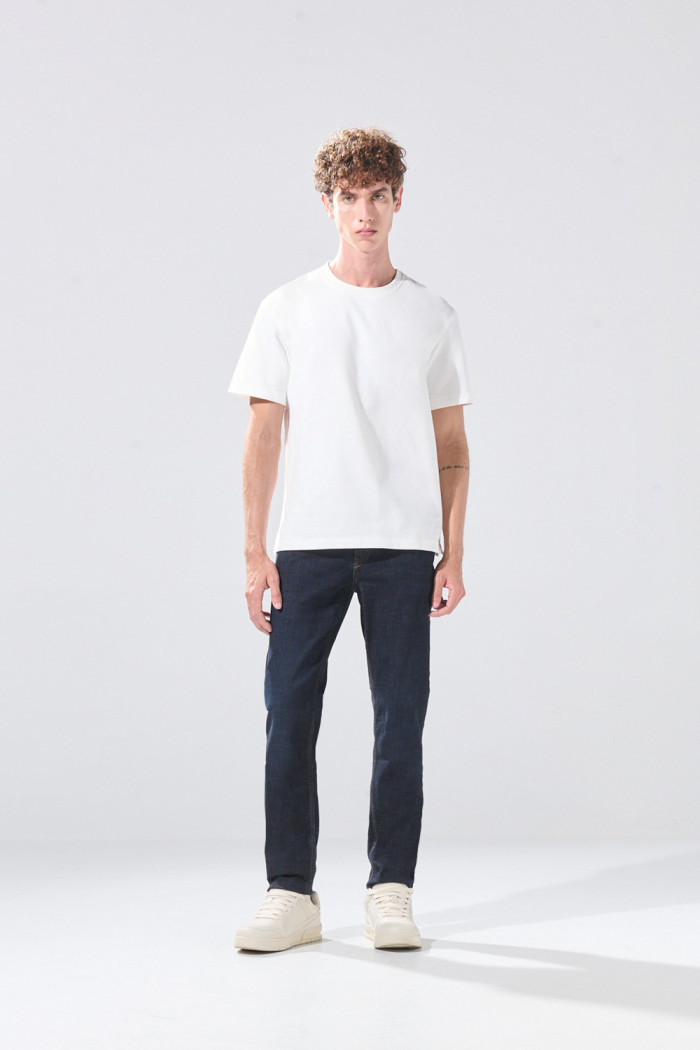 Jean azul intenso skinny infaltables con ajuste ceñido
