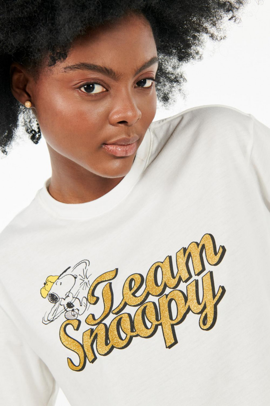 Camiseta manga corta crema claro con estampado de Snoopy