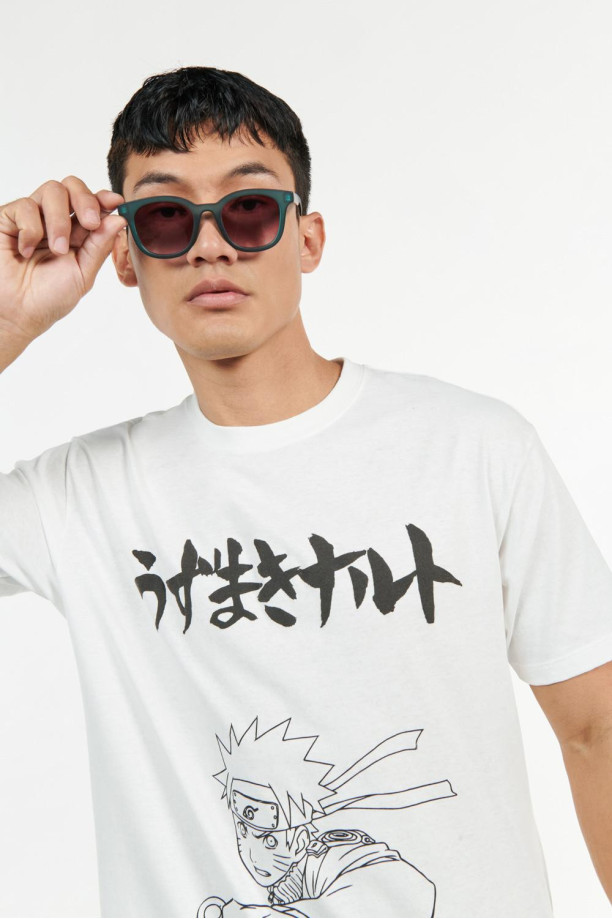 Camiseta manga corta blanca con estampados negros Naruto