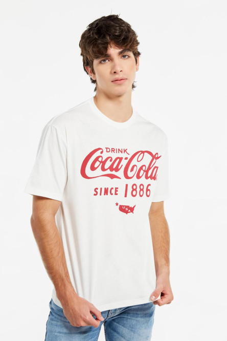 Camiseta manga corta crema con estampado de Coca-cola.