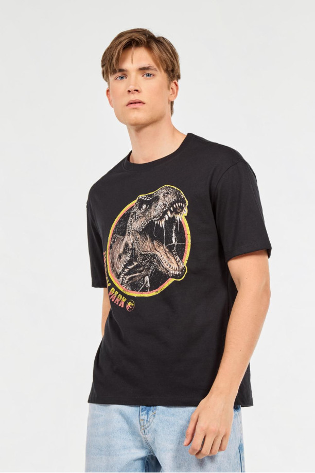 Camiseta manga corta negra con estampado de Jurassic